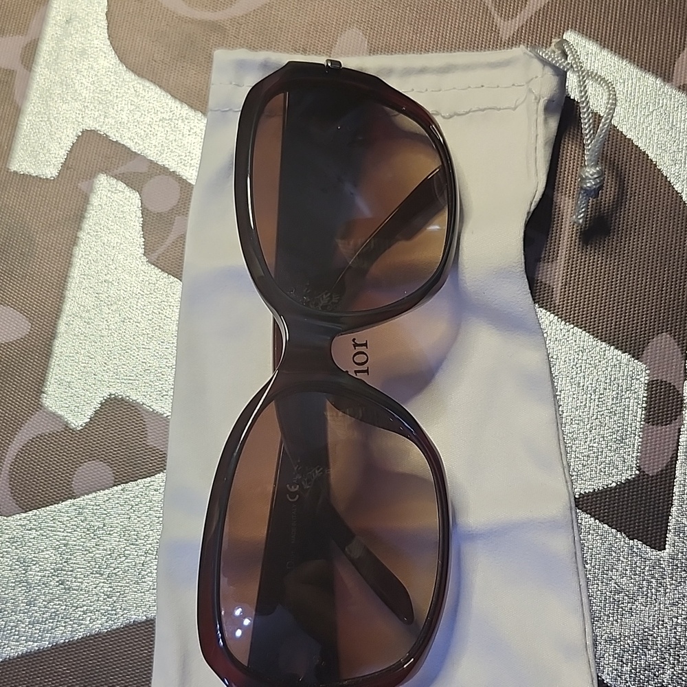 My Lady Dior Brownish Red Sunglasses W/Elegant Design Silver & Logo Accent EUC! - Picture 11 of 11